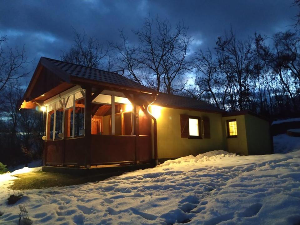 Holiday Home Nanin Konak 2 Vrdnik Luaran gambar