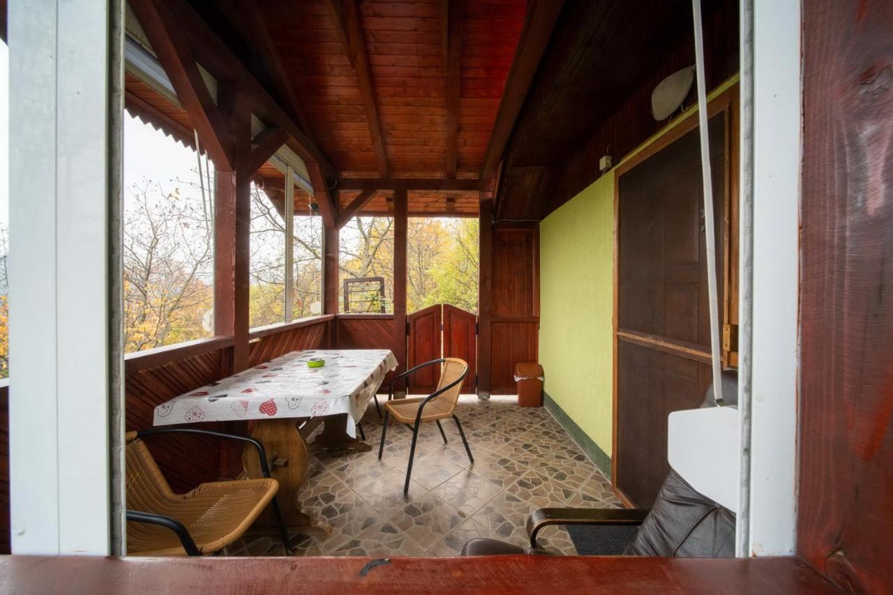 Holiday Home Nanin Konak 2 Vrdnik Luaran gambar